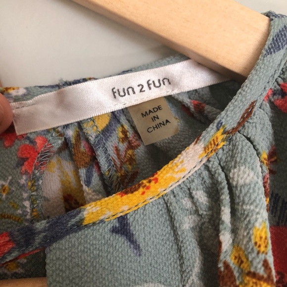 fun 2 fun Floral Top bought off ModCloth - Picture 6 of 6